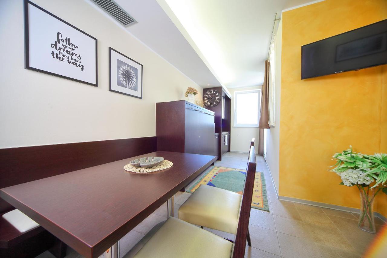 Apartma Anka *** Kranjska Gora Exteriör bild